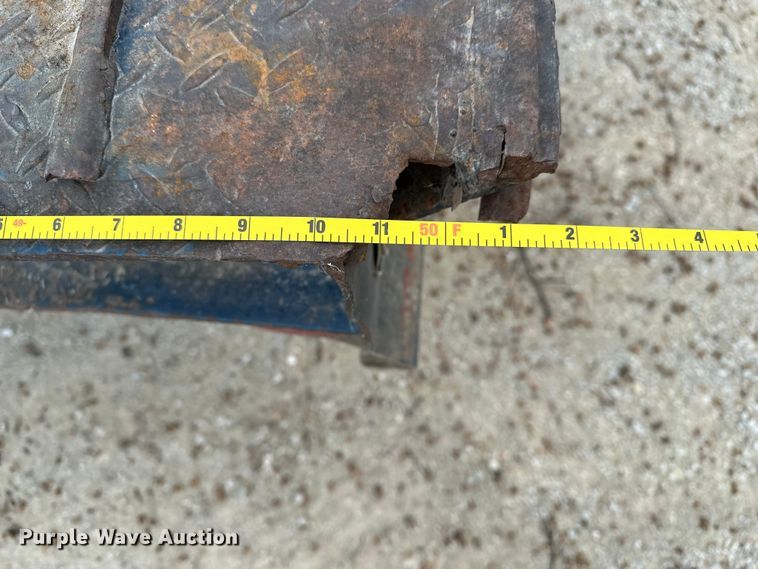 image for item DU3608 1974 Hyster drop deck hydraulic tail equipment trailer