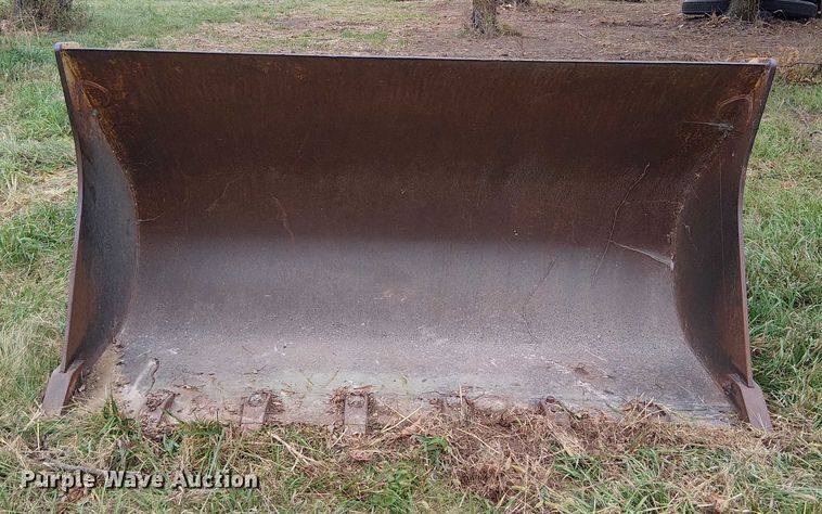 image for item DU3610 JRB wheel loader bucket