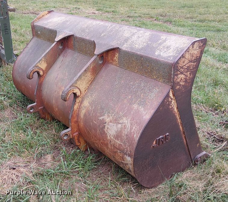 image for item DU3610 JRB wheel loader bucket