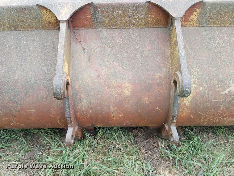 image for item DU3610 JRB wheel loader bucket