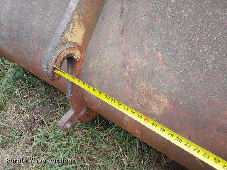 image for item DU3610 JRB wheel loader bucket