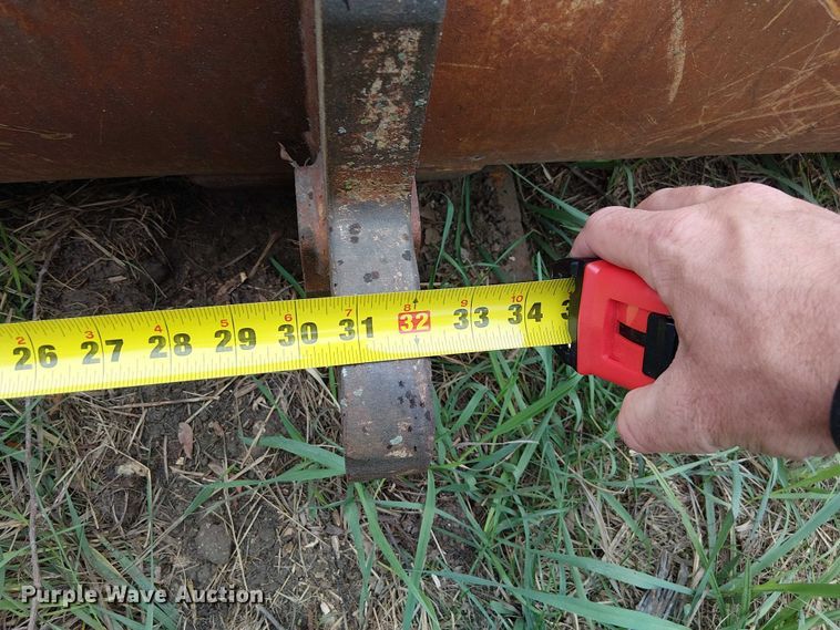 image for item DU3610 JRB wheel loader bucket