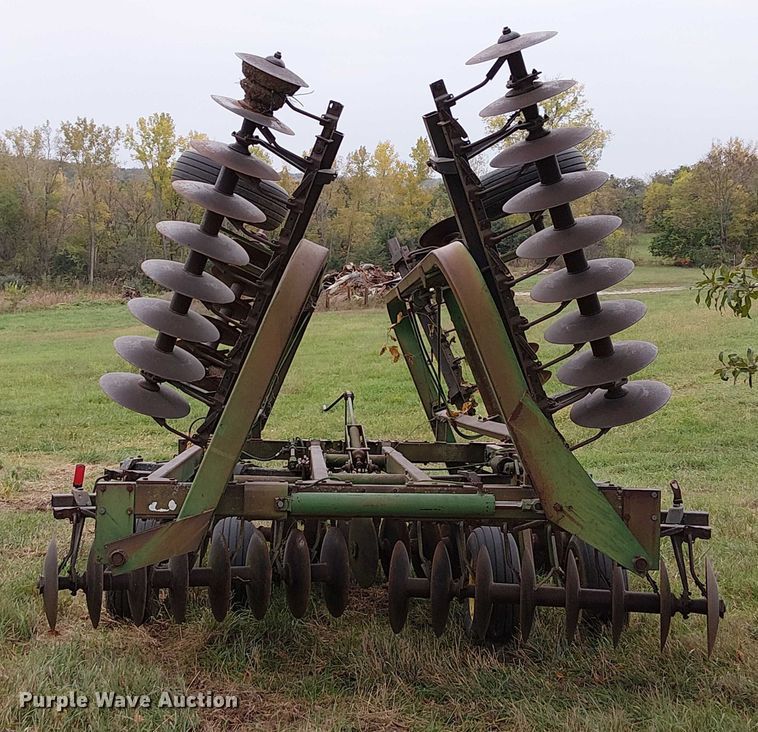 image for item DU3612 John Deere 235 double off-set disk