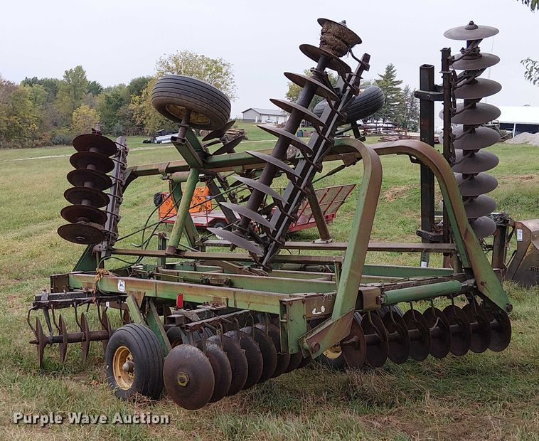 image for item DU3612 John Deere 235 double off-set disk