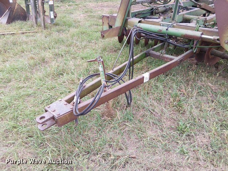 image for item DU3612 John Deere 235 double off-set disk