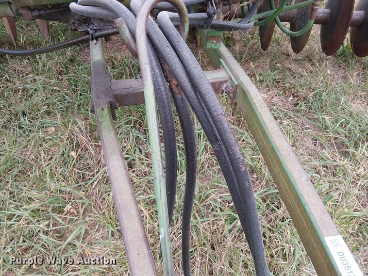 image for item DU3612 John Deere 235 double off-set disk