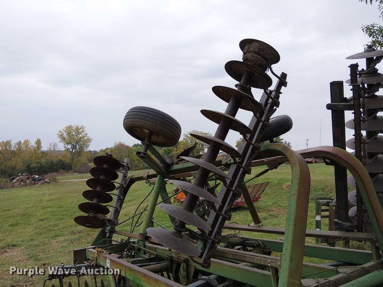 image for item DU3612 John Deere 235 double off-set disk