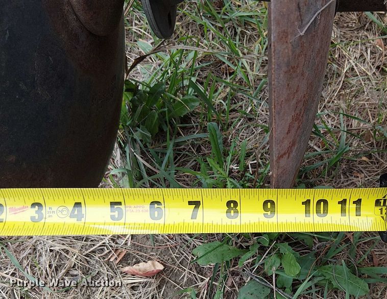 image for item DU3612 John Deere 235 double off-set disk