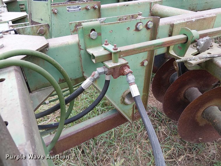 image for item DU3612 John Deere 235 double off-set disk