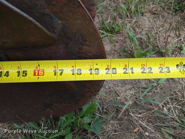 image for item DU3612 John Deere 235 double off-set disk