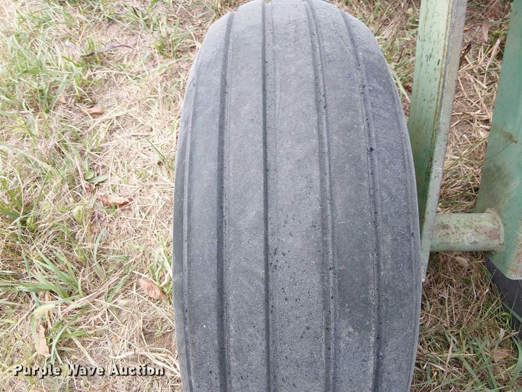 image for item DU3612 John Deere 235 double off-set disk