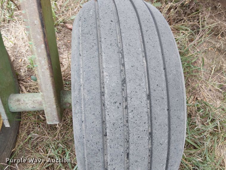 image for item DU3612 John Deere 235 double off-set disk