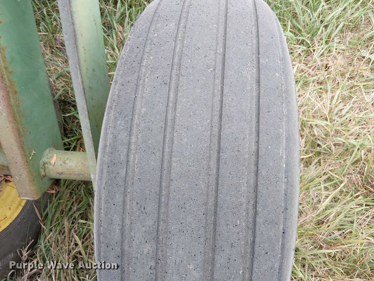 image for item DU3612 John Deere 235 double off-set disk