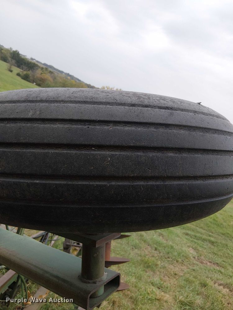 image for item DU3612 John Deere 235 double off-set disk