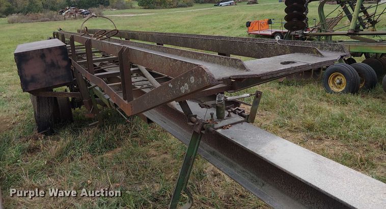 image for item DU3613 Pile driver trailer