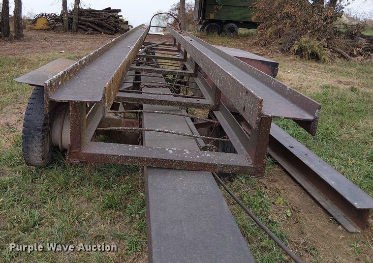 image for item DU3613 Pile driver trailer