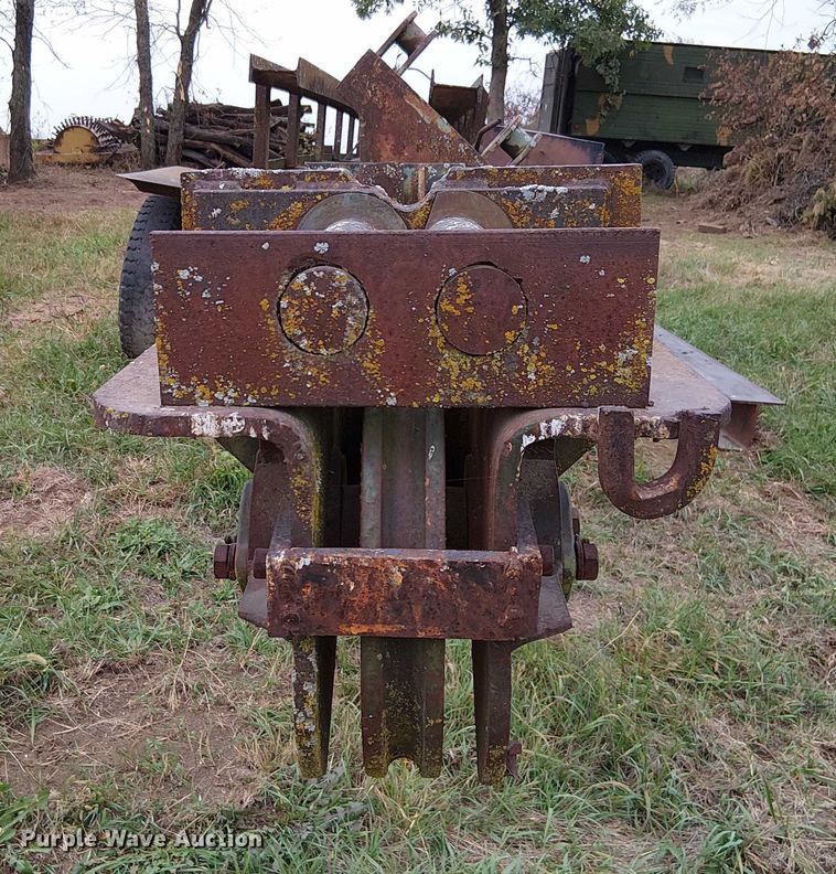 image for item DU3613 Pile driver trailer