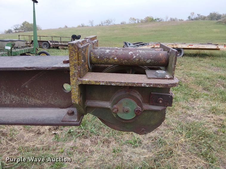 image for item DU3613 Pile driver trailer