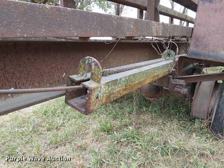 image for item DU3613 Pile driver trailer