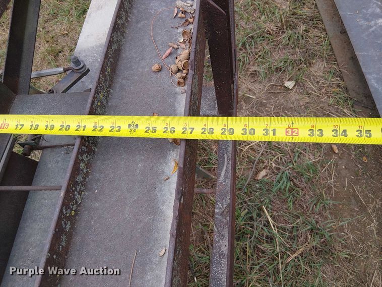 image for item DU3613 Pile driver trailer