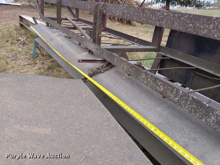 image for item DU3613 Pile driver trailer