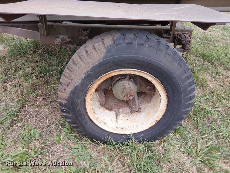 image for item DU3613 Pile driver trailer