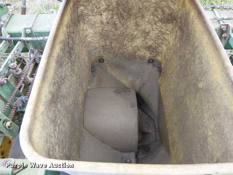 image for item DU3614 John Deere planter