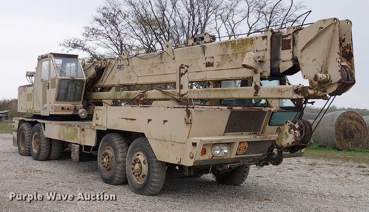 image for item DU3617 P&H T-250 crane