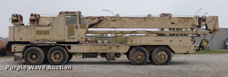 image for item DU3617 P&H T-250 crane