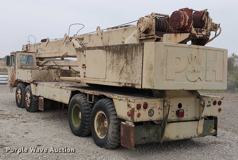 image for item DU3617 P&H T-250 crane