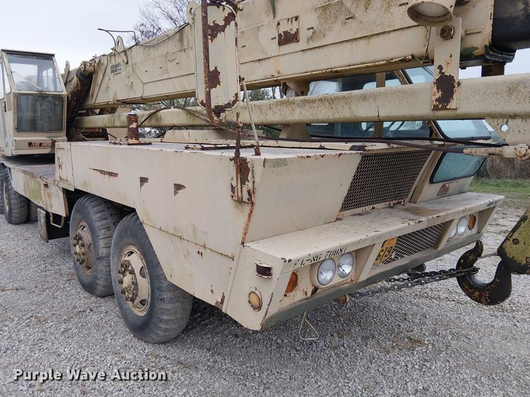 image for item DU3617 P&H T-250 crane