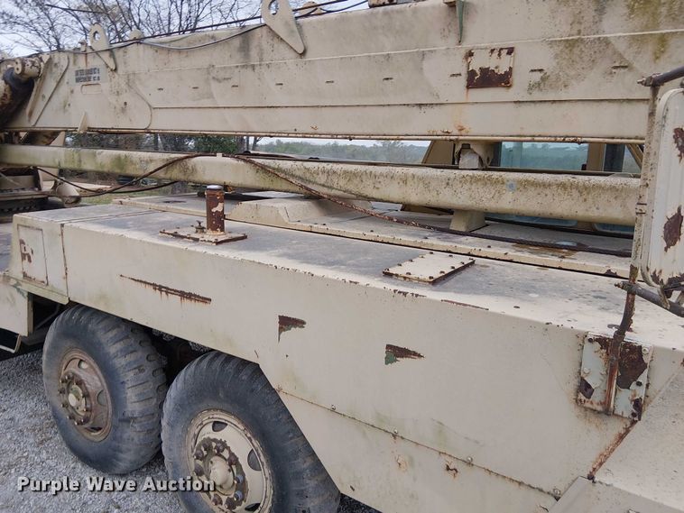 image for item DU3617 P&H T-250 crane