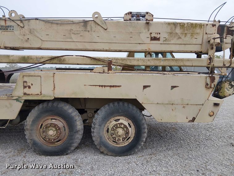 image for item DU3617 P&H T-250 crane