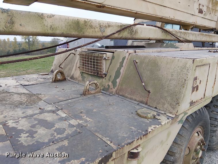 image for item DU3617 P&H T-250 crane