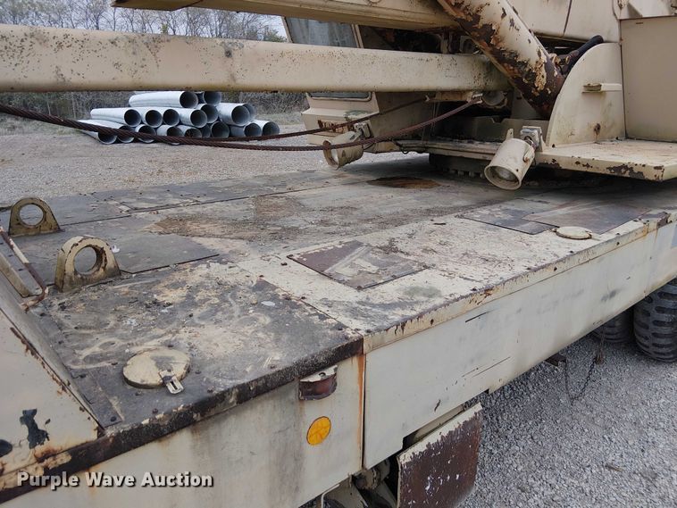 image for item DU3617 P&H T-250 crane