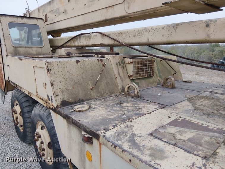 image for item DU3617 P&H T-250 crane