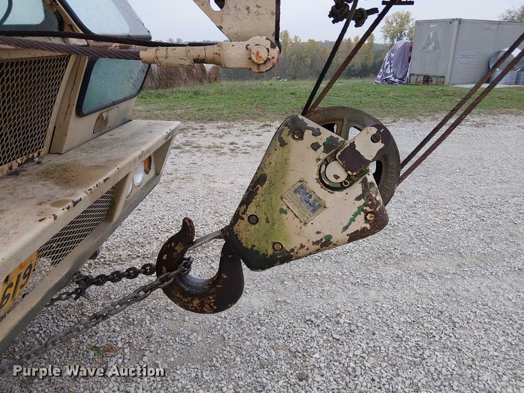 image for item DU3617 P&H T-250 crane