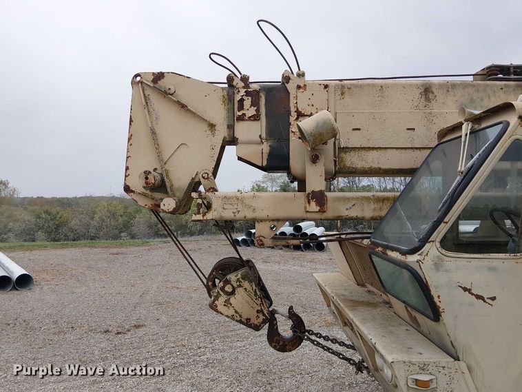 image for item DU3617 P&H T-250 crane