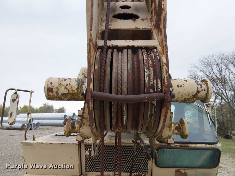 image for item DU3617 P&H T-250 crane