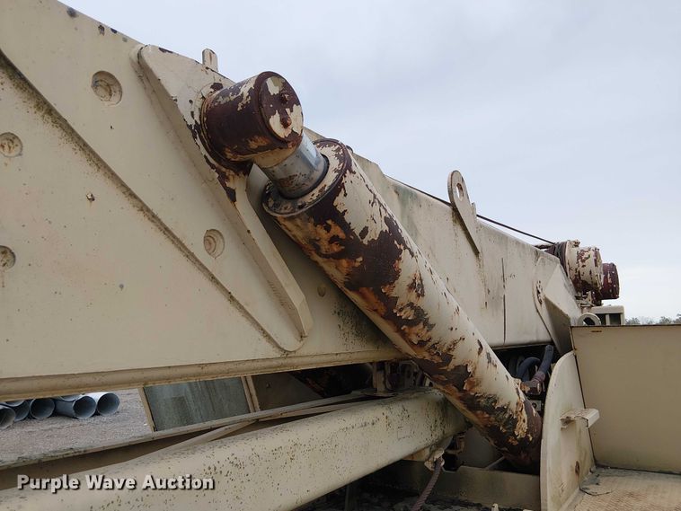 image for item DU3617 P&H T-250 crane