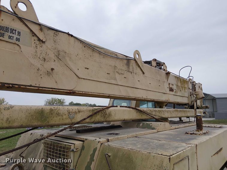 image for item DU3617 P&H T-250 crane