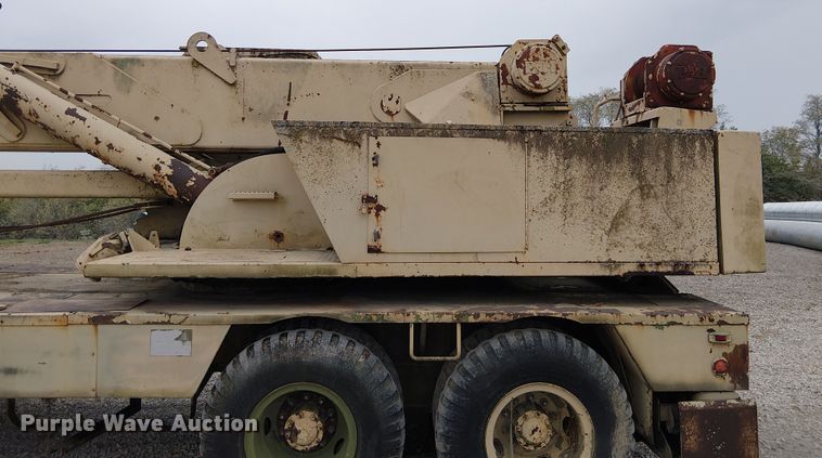 image for item DU3617 P&H T-250 crane