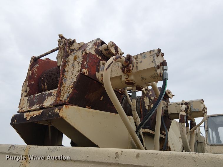 image for item DU3617 P&H T-250 crane