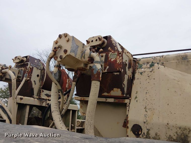 image for item DU3617 P&H T-250 crane