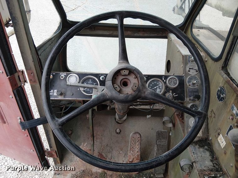 image for item DU3617 P&H T-250 crane