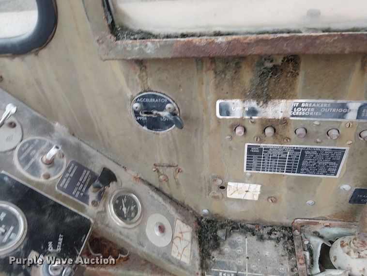 image for item DU3617 P&H T-250 crane