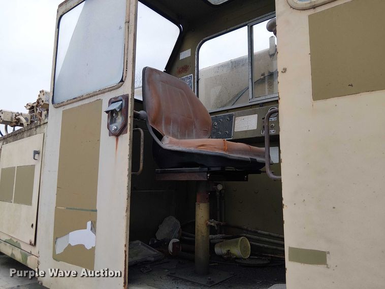 image for item DU3617 P&H T-250 crane