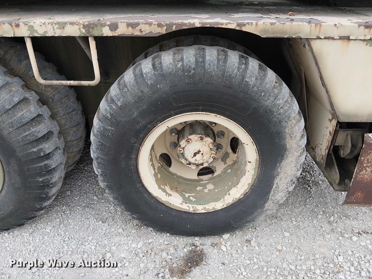 image for item DU3617 P&H T-250 crane