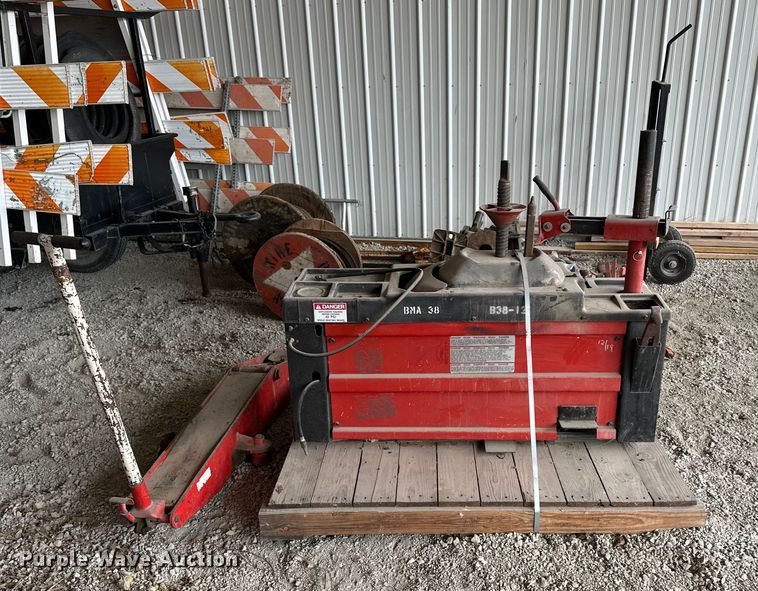 image for item DU3618 Coats 40-40SA tire machine