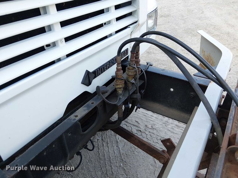 image for item DU3636 2002 International 4700 dump truck